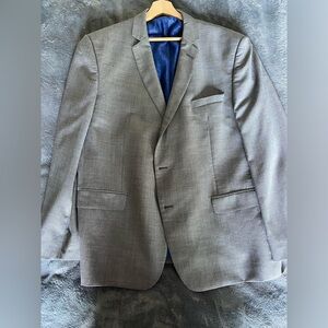 Alexandre of England Gray Blazer with Blue Lining